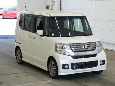 HONDA N BOX CUSTOM