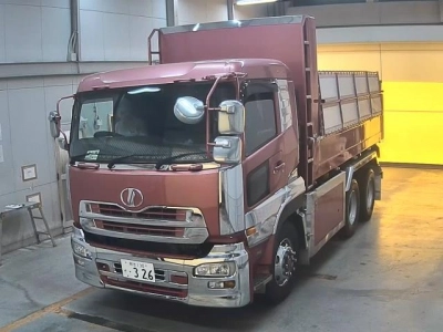 NISSAN UD