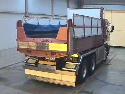 NISSAN UD