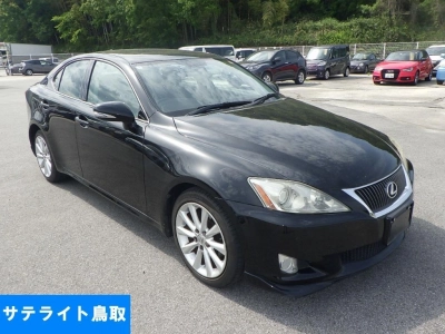 LEXUS IS