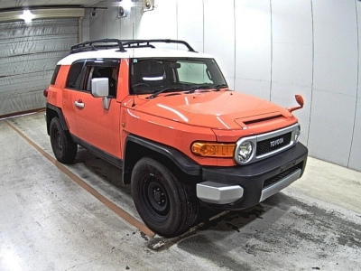 TOYOTA FJ CRUISER