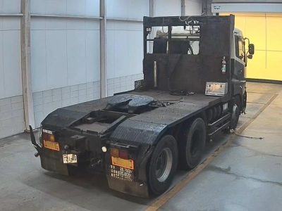 NISSAN UD