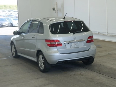 MERCEDES BENZ B CLASS