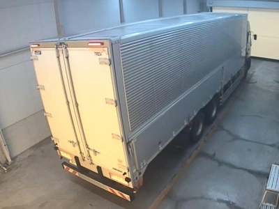 NISSAN UD