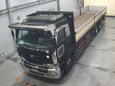 NISSAN UD