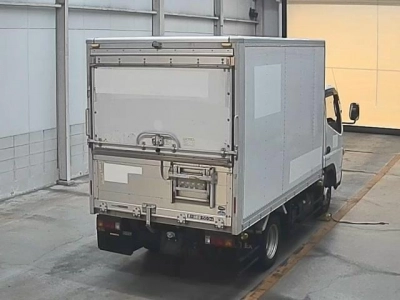 MITSUBISHI CANTER