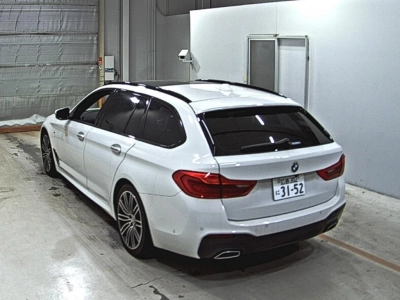 BMW 5 SERIES