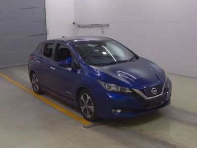 NISSAN LEAF