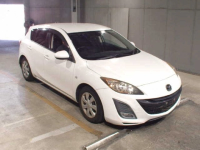 MAZDA AXELA SPORT