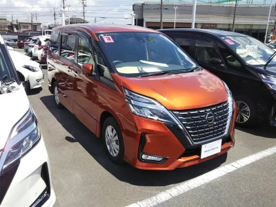 NISSAN SERENA
