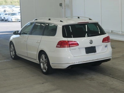 VOLKSWAGEN PASSAT VARIANT