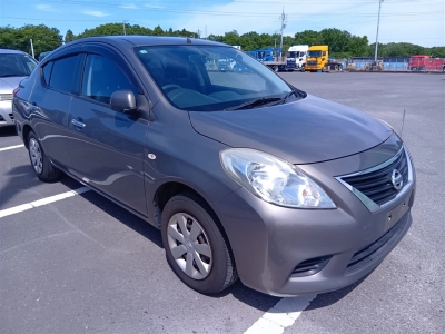 NISSAN TIIDA LATIO