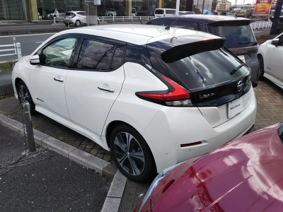 NISSAN LEAF