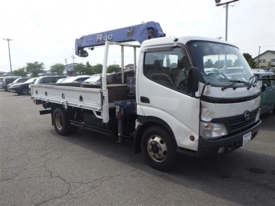 HINO DUTRO TRUCK