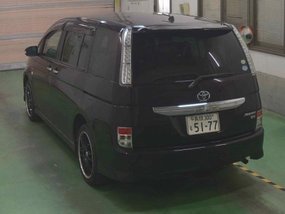 TOYOTA ISIS