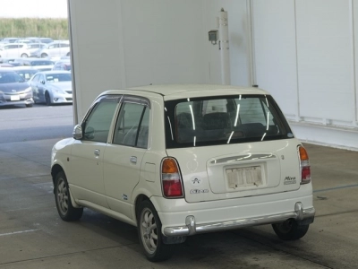 DAIHATSU MIRA GINO