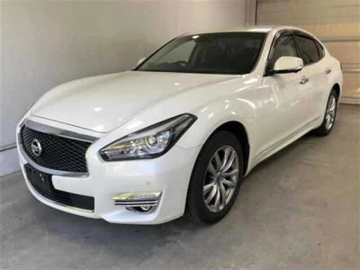 NISSAN FUGA