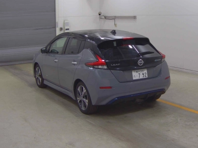NISSAN LEAF