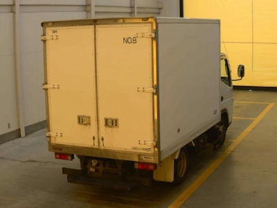 MITSUBISHI CANTER