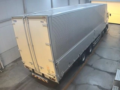 NISSAN UD