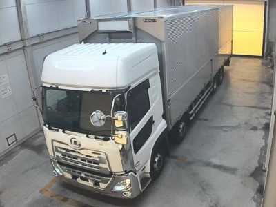 NISSAN UD
