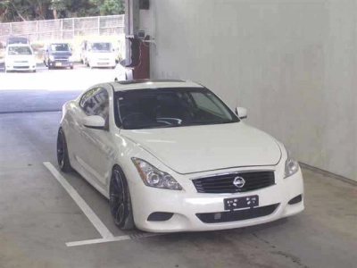 NISSAN SKYLINE