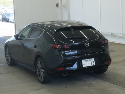 MAZDA MAZDA3 FASTBACK