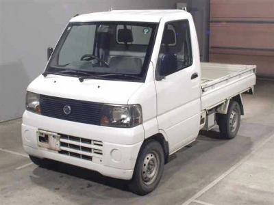 NISSAN CLIPPER TRUCK