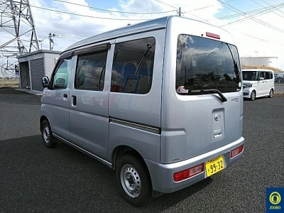 DAIHATSU HIJET VAN