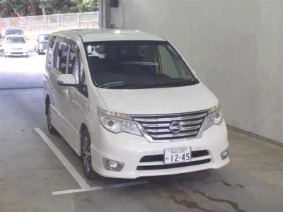 NISSAN SERENA