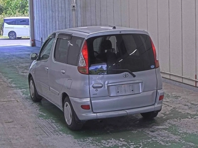 TOYOTA FUN CARGO