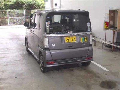 HONDA N BOX CUSTOM