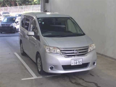 NISSAN SERENA