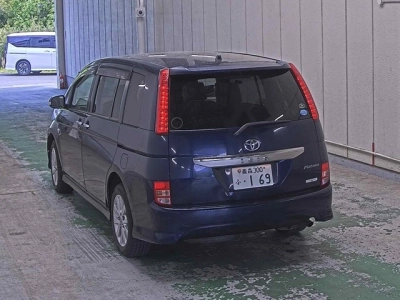 TOYOTA ISIS