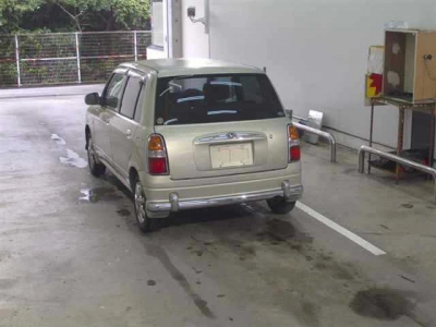 DAIHATSU MIRA GINO