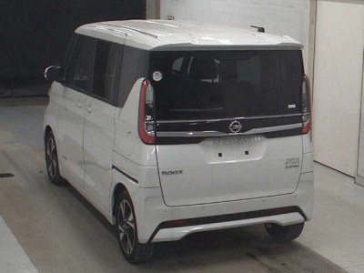 NISSAN ROOX