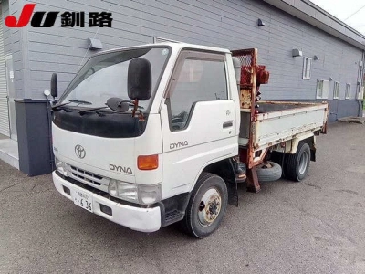 TOYOTA DYNA