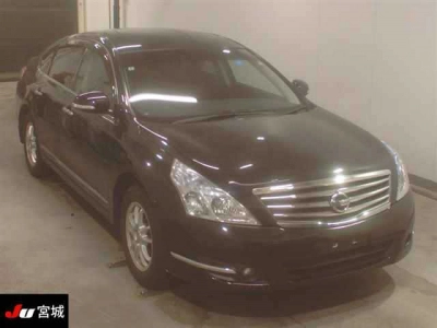 NISSAN TEANA