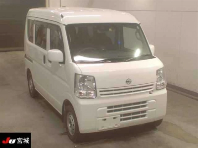 NISSAN NV100 CLIPPER