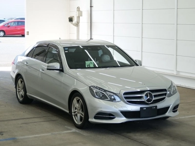 MERCEDES BENZ E CLASS