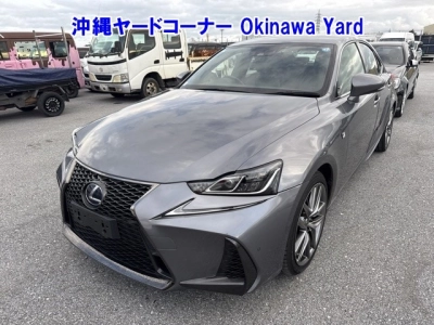 LEXUS IS