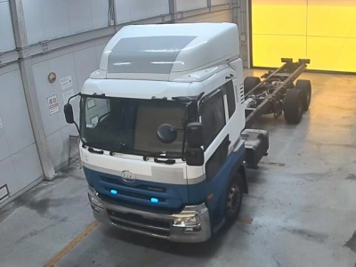 NISSAN UD
