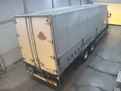 NISSAN UD