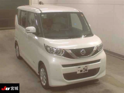 NISSAN ROOX