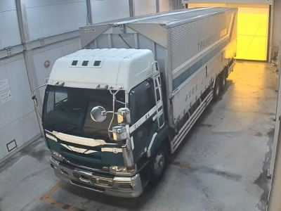 NISSAN UD