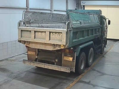 NISSAN UD