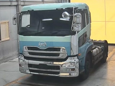 NISSAN UD