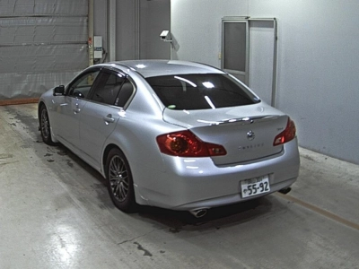 NISSAN SKYLINE