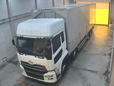NISSAN UD
