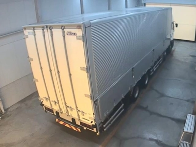 NISSAN UD